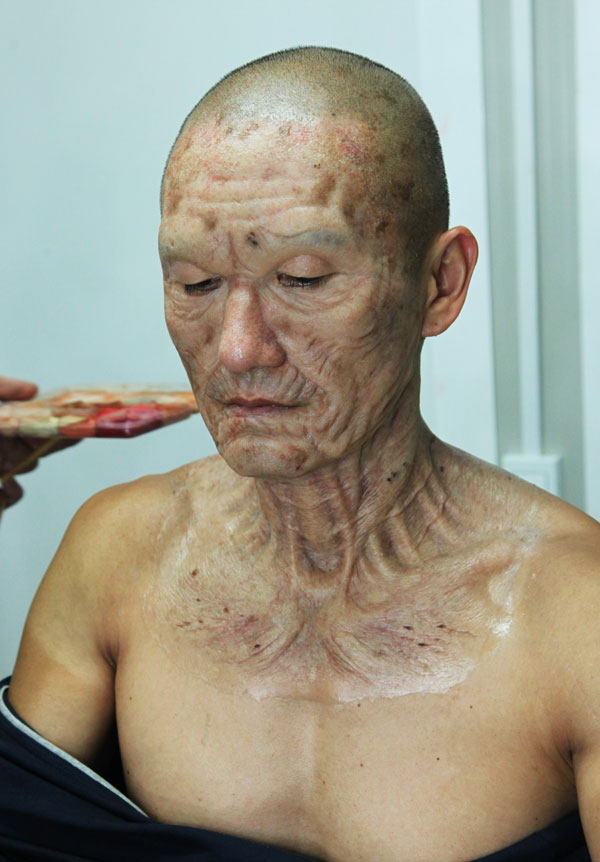 Proceso de maquillaje protésico para Paraíso